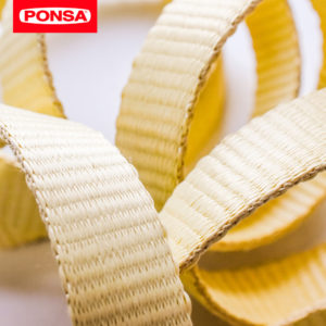 De gran resistencia mecánica, es resistente al calor. Se utiliza en aplicaciones de alta calidad en sectores industriales.