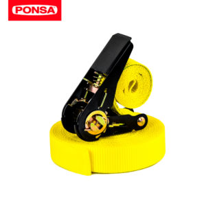 PARA APRENDER: con el ratchet Helper podrás aprender a usar un Slackline, sujetándote en la cinta de seguridad sin perder el equilibrio.